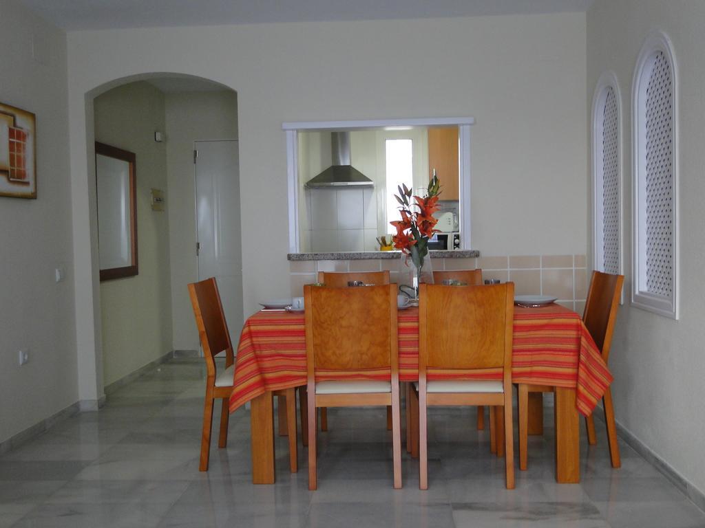 Apartamentos Fenix Beach Roquetas de Mar Exterior photo