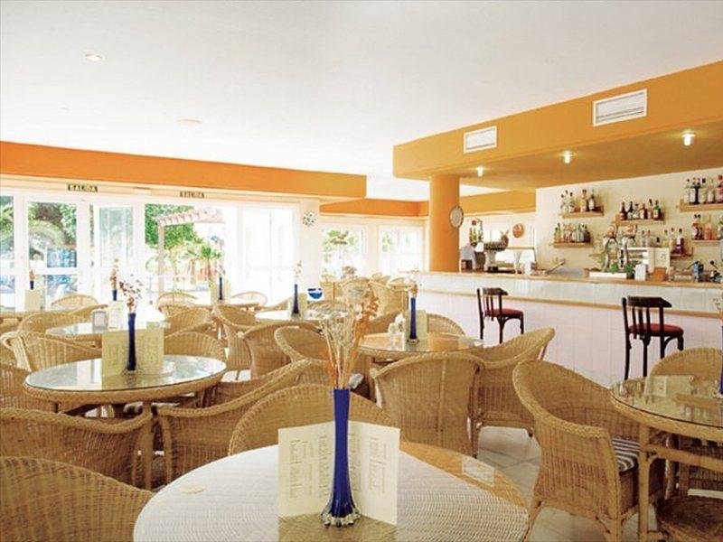 Apartamentos Fenix Beach Roquetas de Mar Exterior photo