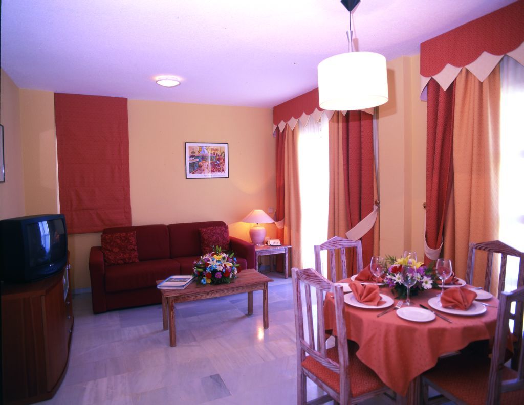 Apartamentos Fenix Beach Roquetas de Mar Exterior photo